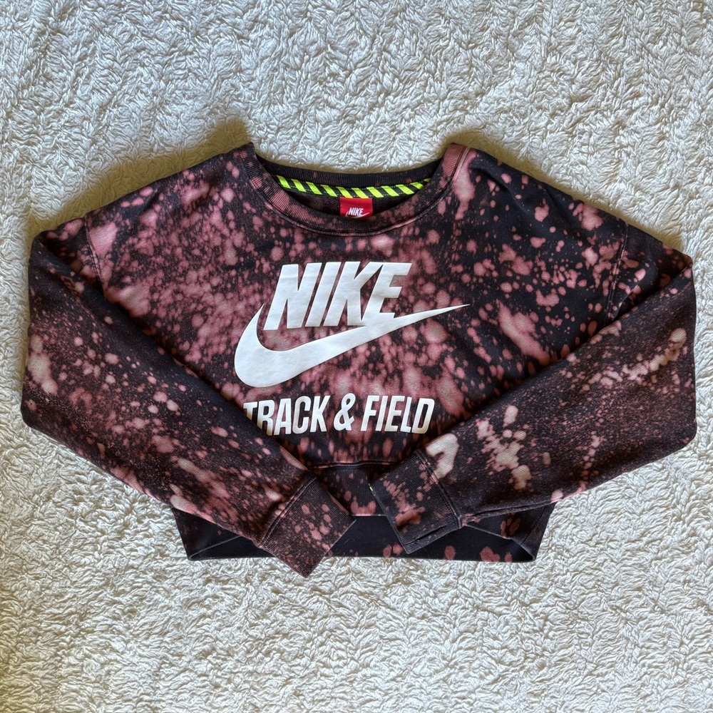 Nike Women’s Cropped Track & Field Sweatshirt